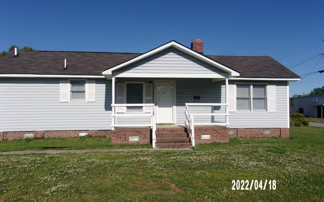1300 Clark Street     AVAILABLE AUGUST 15TH