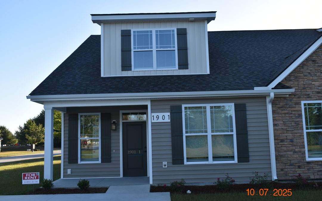 1901 Fox Creek Way 3 bedrooms & 3 bathrooms